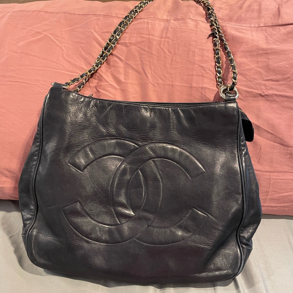 Chanel Black Leather Chain Shoulder Bag